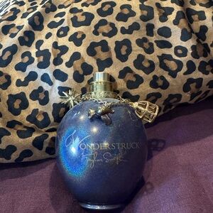 Taylor Swift Wonderstruck Iridescent Blue-Purple Perfume Bottle